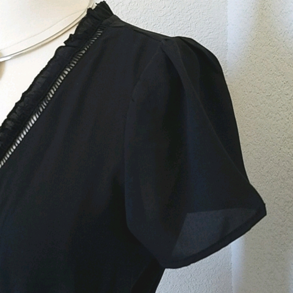 Black Ruffle Wrap Top Small NWT - Picture 9 of 10